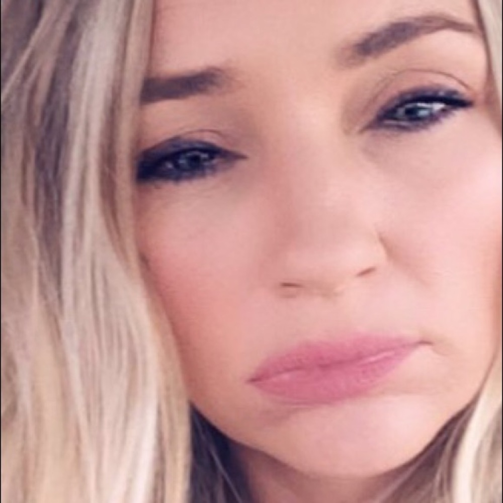 Meet your Posher, Lashell